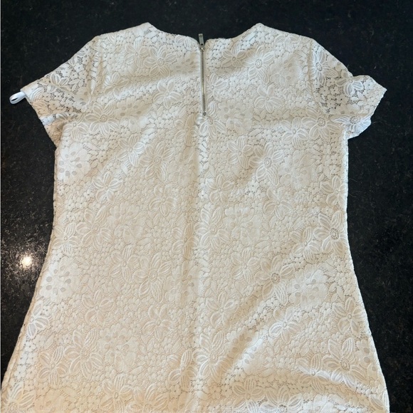 Tommy Hilfiger Women’s Size XS Ivory Top Floral Crocheted Lace Overlay SS Zipper - Picture 3 of 8